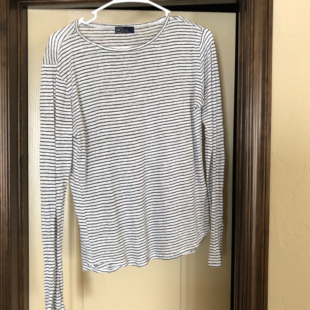 Long sleeved shirt